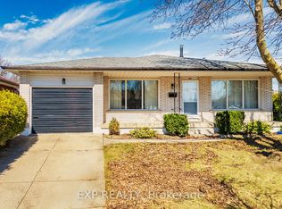 100 Hadeland Ave, Hamilton, ON L9C 5Z9