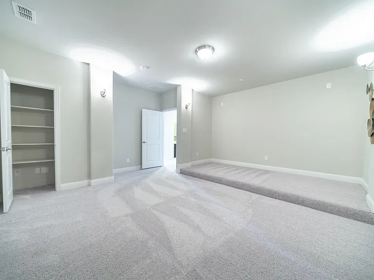 403 Parrino Pkwy — Photo 6