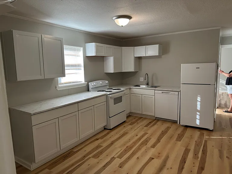 749 N Planters St — Photo 12