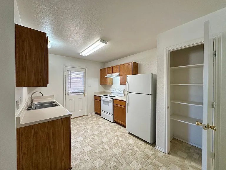 5300 Lauren Lea Dr — Photo 6