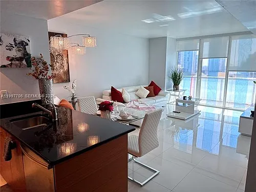 50 Biscayne Blvd #1907 Photo 1