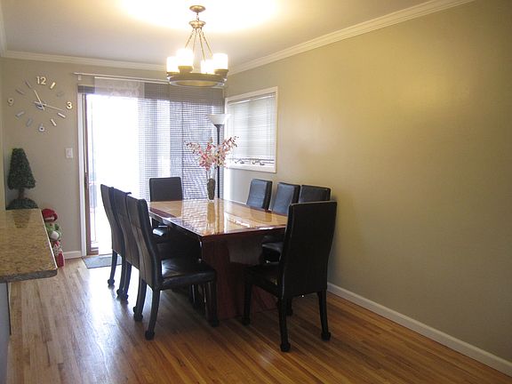 4th image of 24925 Cambria Ave