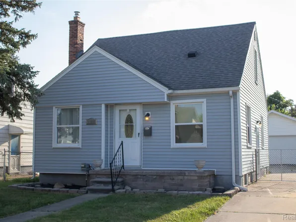 21803 Brittany Ave, Eastpointe, MI 48021