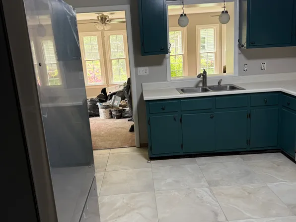 805 Maybeury Dr, Henrico, VA 23229