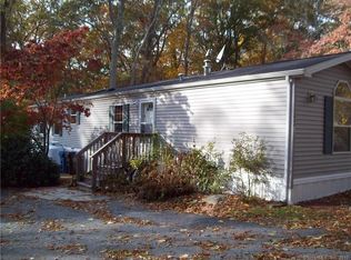 944 Long Cove Rd, Gales Ferry, CT 06335