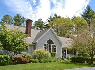 17 Deerfield Ter, Rochester, MA 02770