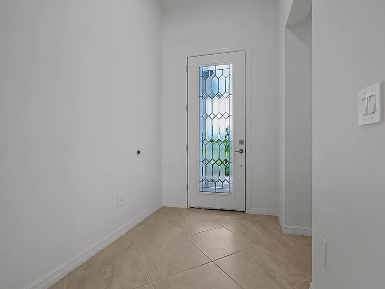 4363 Lemongrass Dr — Photo 3