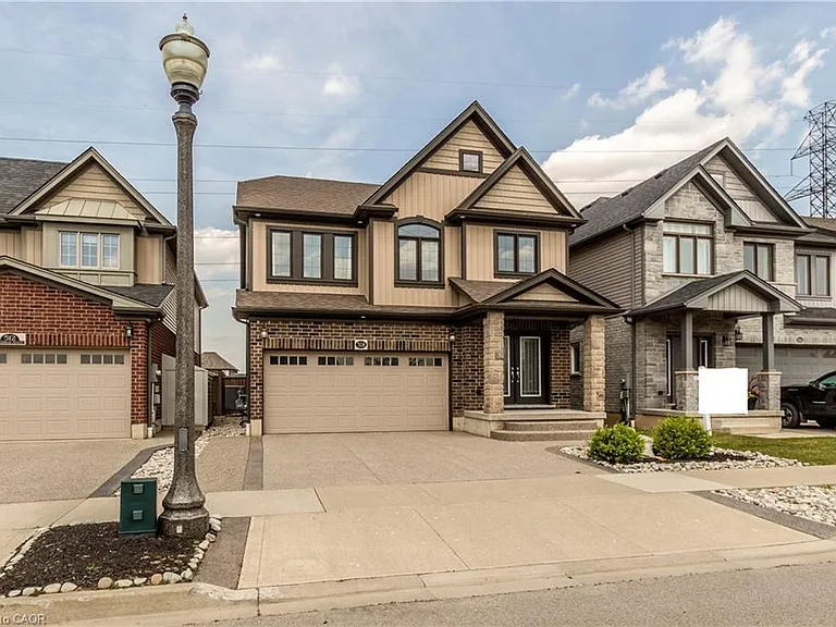 508 Netherwood Cres — Photo 2