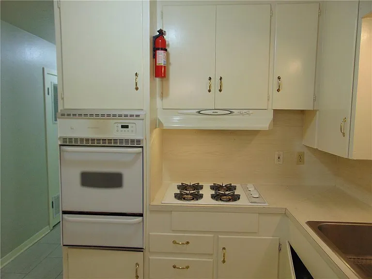 3904 Bailey Ln #B — Photo 7