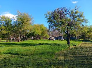508 E College Ave, Comanche, TX 76442