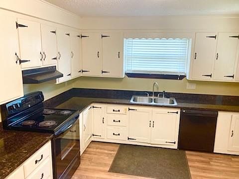 5th image of 1308 Avenue F