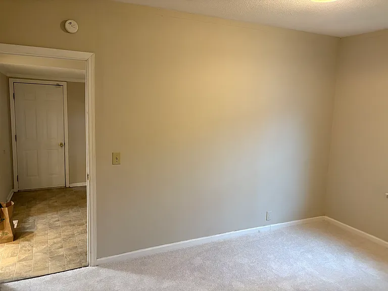 926 Pine St — Photo 6
