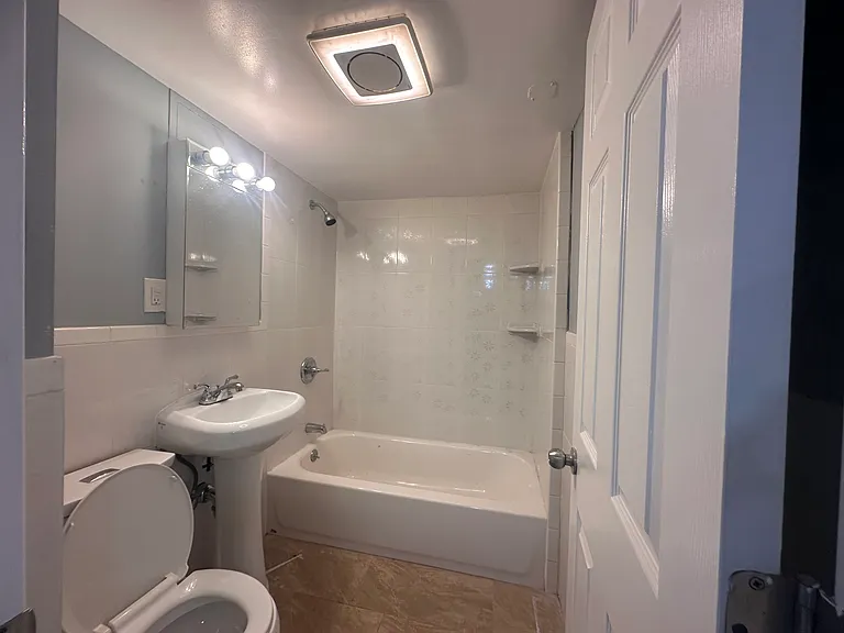 336 Ege Ave #B — Photo 6
