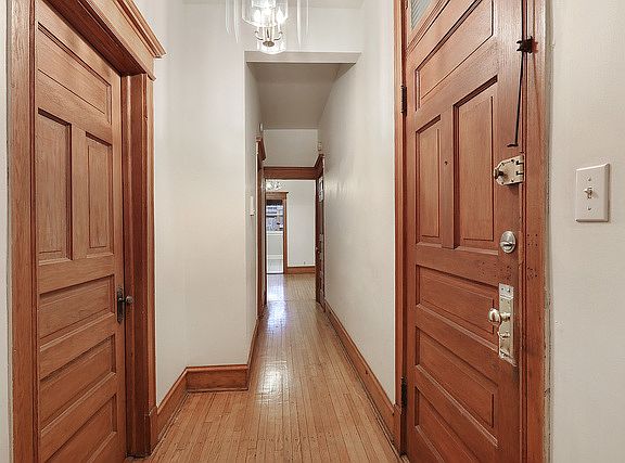3rd image of 5340 S Greenwood Ave #2
