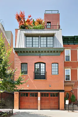 Sold by Compass | media 1