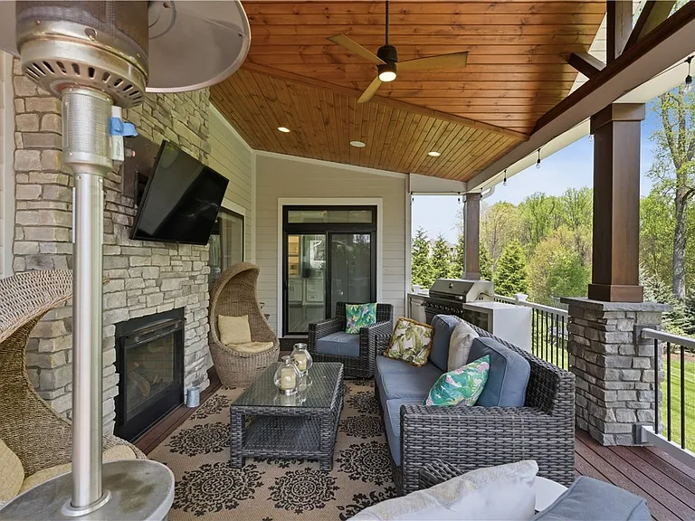 666 Chilliwack Ln — Photo 47