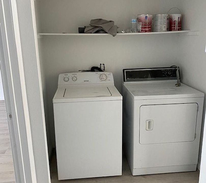 2nd image of 449 Mesa Blvd Unit 202