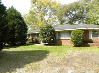 2412 N Vaughan Dr, Mobile, AL 36605