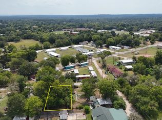 49 N Clegg St, Trinity, TX 75862