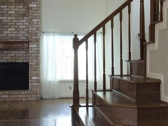 3rd image of 16007 Sunbeam River Dr