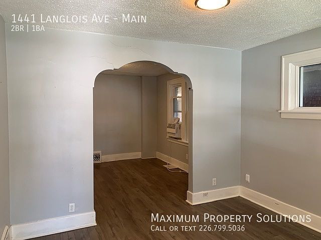 1st image of 1441 Langlois Ave