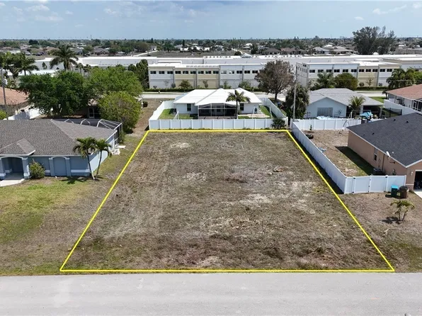 4313 SW 9th Place Cpe, Cape Coral, FL 33914