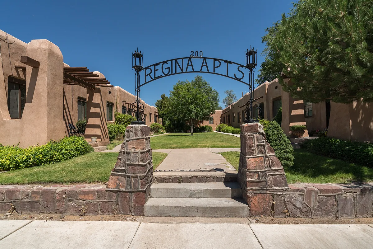 Regina Apartments — Photo 2