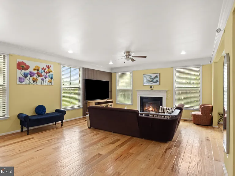 24839 Somerby Dr — Photo 18