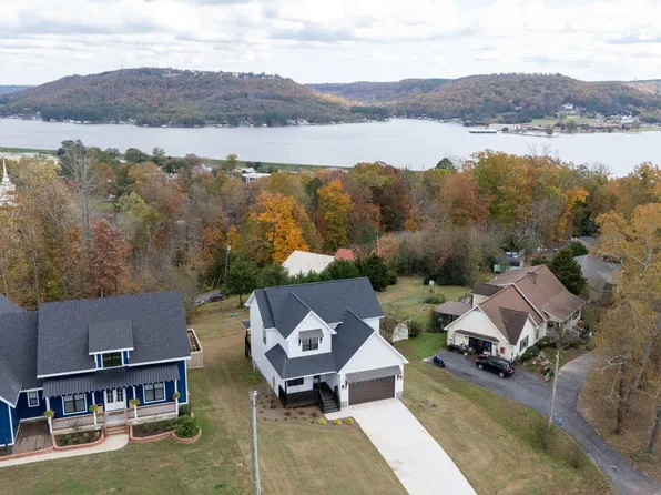 Oak Dr, Guntersville, AL 35976
