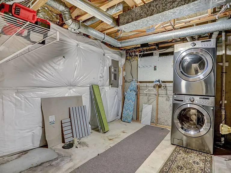 437 Ashton Ln — Photo 26
