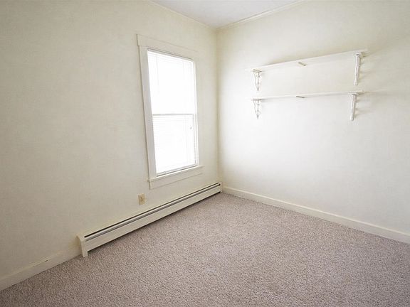 5th image of 138 Maple Street