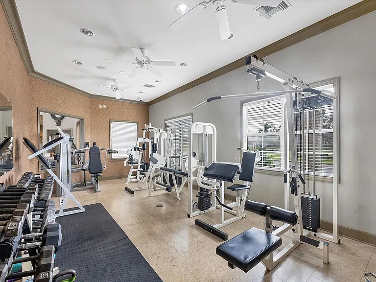 1015 Villagio Cir #202 — Photo 37