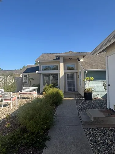 981 Bluebell Way Photo 1