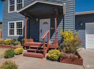 210 Michner St SW, Castle Rock, WA 98611