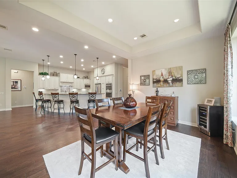 9510 Spring Rose Dr — Photo 16