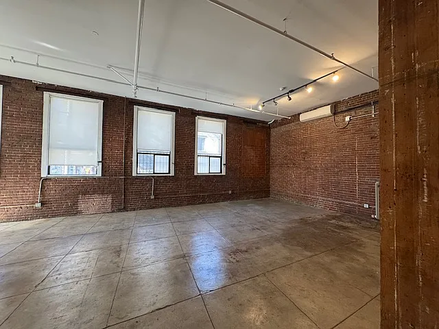688 S. Santa Fe Ave — Photo 37