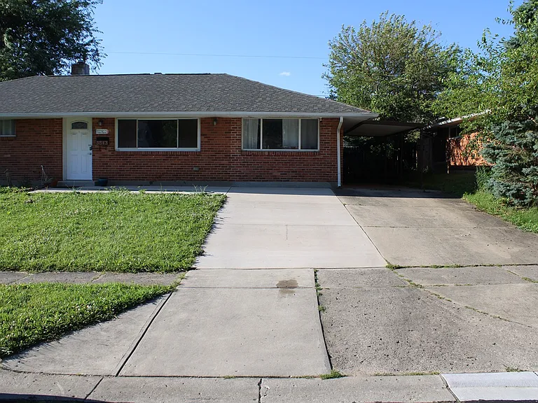 5543 Barnard Dr — Photo 3