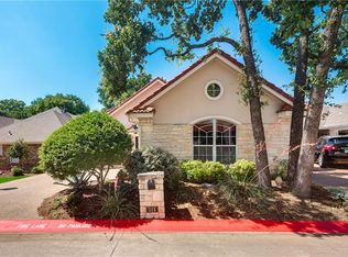 514 Milla Ln, Euless, TX 76039