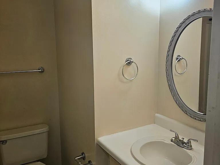Upstairs bathroom 2