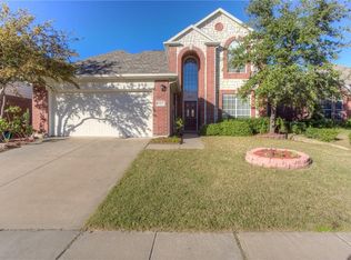 3805 Oak Manor Ct, Bedford, TX 76021