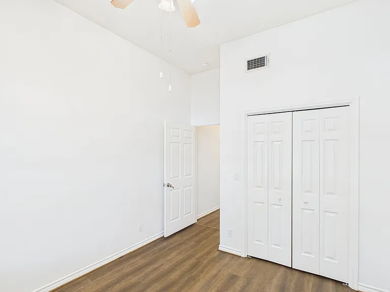 1721 Cherrywood Dr — Photo 24