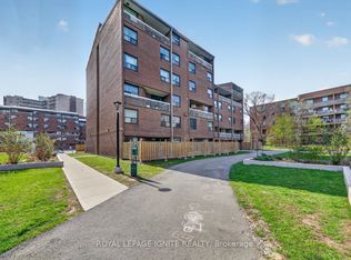 4064 Lawrence Ave E #602, Toronto, ON M1E4V6