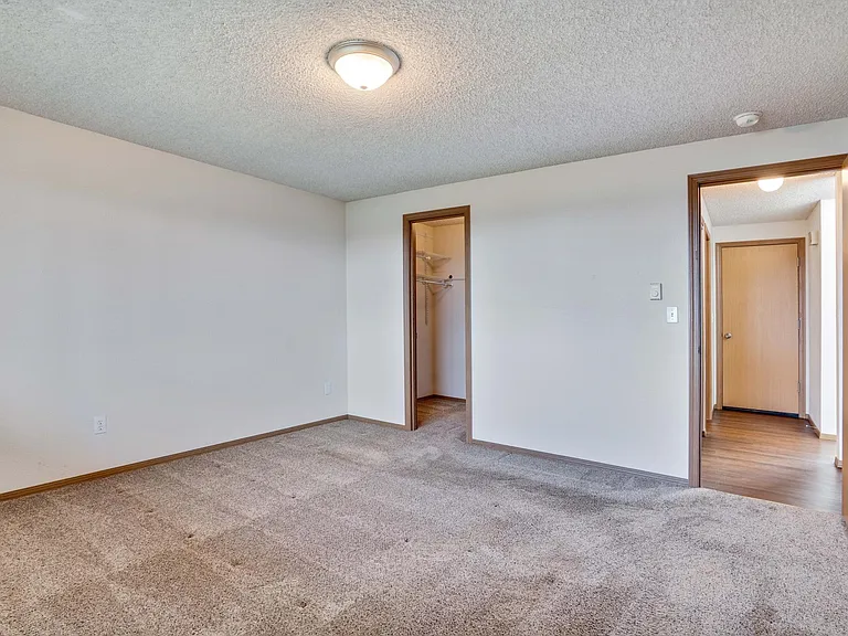 2224 Mountain View Ave W #1 — Photo 11