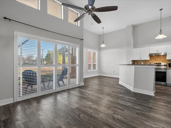 4751 Via Palm Lake #407, West Palm Beach, FL 33417