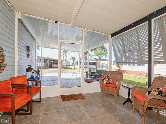 3rd image of 9020 Arbor Dr