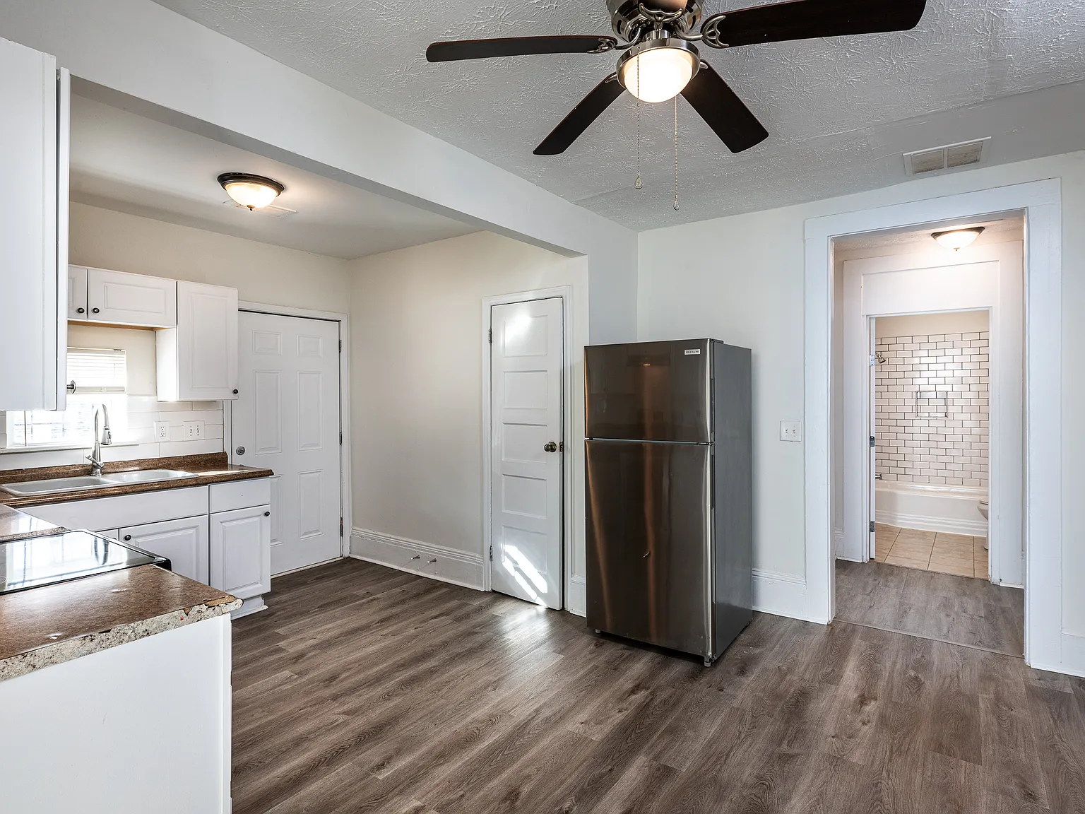 404 Paines Ave NW., Atlanta, Ga. 30318 — Photo 2