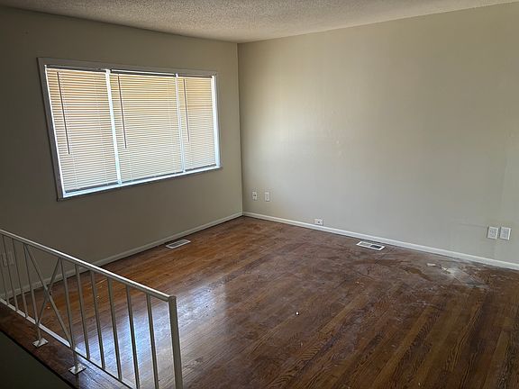 4th image of 1712 N Arapaho Ct