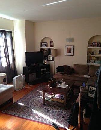 2nd image of 2438 N Hamlin Ave APT 2D