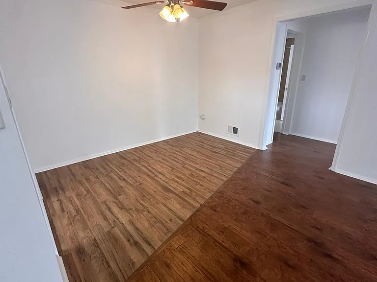551 Clubhouse Ct #9 — Photo 5