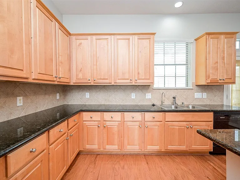 7933 Telluride Dr — Photo 6